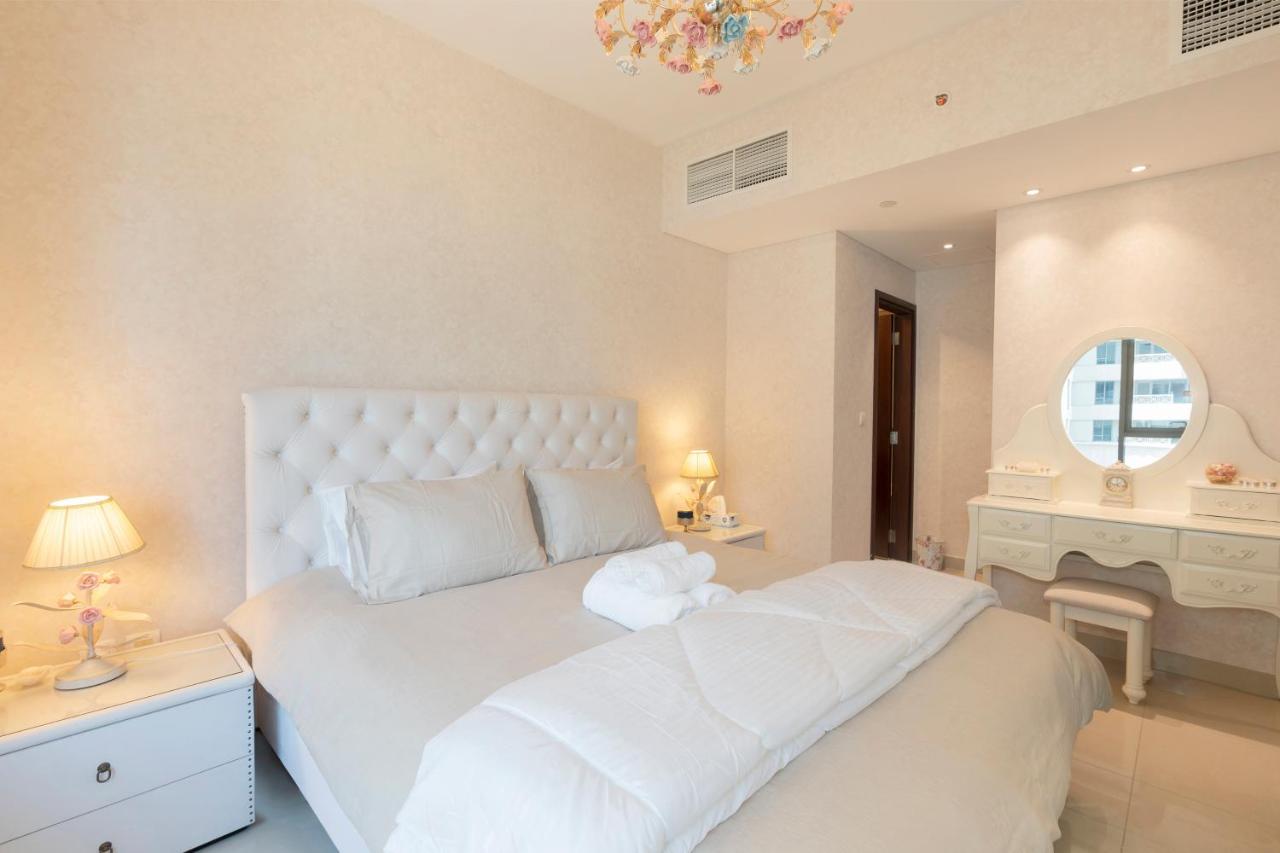 Fountain View Luxury: Downtown Dubai Apartment with Burj Khalifa Vista Exterior photo