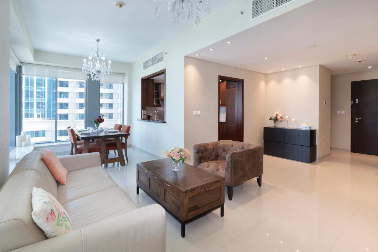 Fountain View Luxury: Downtown Dubai Apartment with Burj Khalifa Vista Exterior photo
